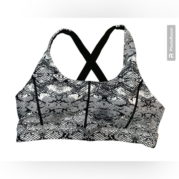 ZYIA Other - Cobra Metallic Light n Tight Adjustable Bra ZYIA (L)